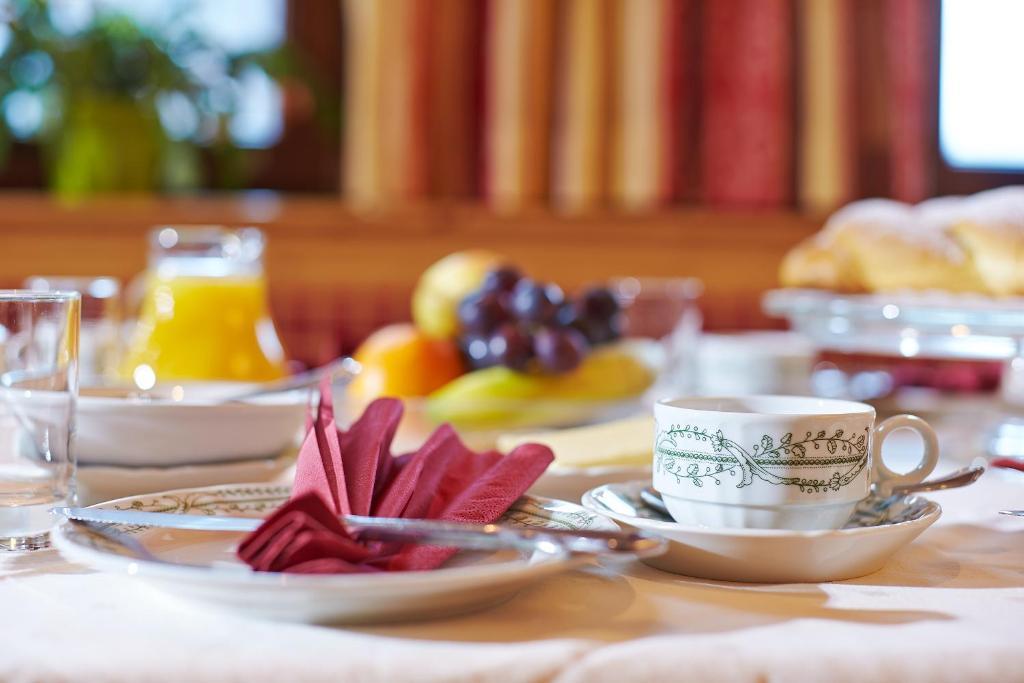 Fremdenpension Alpenruhe سولدن الغرفة الصورة